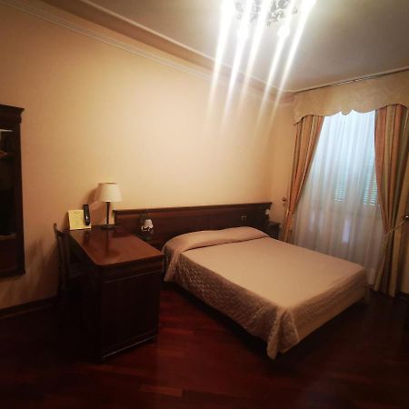 Hotel Villa Verdefiore Appignano  Екстер'єр фото